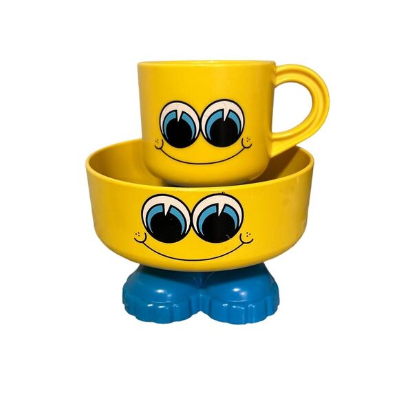 Deka Other - Vintage DEKA footsie tootsie yellow bowl and cup set, 1970’s, made in the USA.